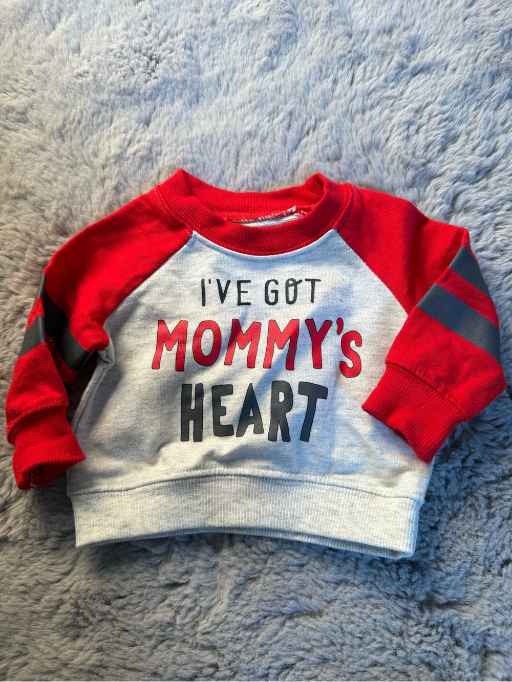 Carter's Red & Cream Raglan 'I've Got Mommy's Heart' Sweatshirt